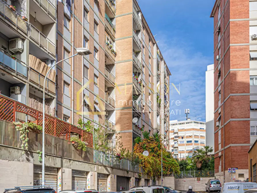 Immagine 29 di Appartamento in vendita  in Via Barisano da Trani a Roma