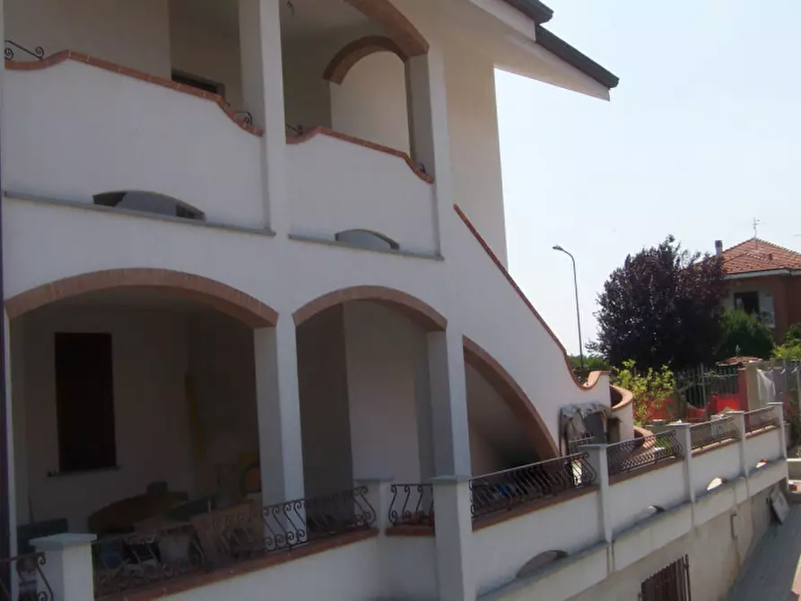 Immagine 10 di Appartamento in vendita  in Strada Stupinigi n.79 a Orbassano