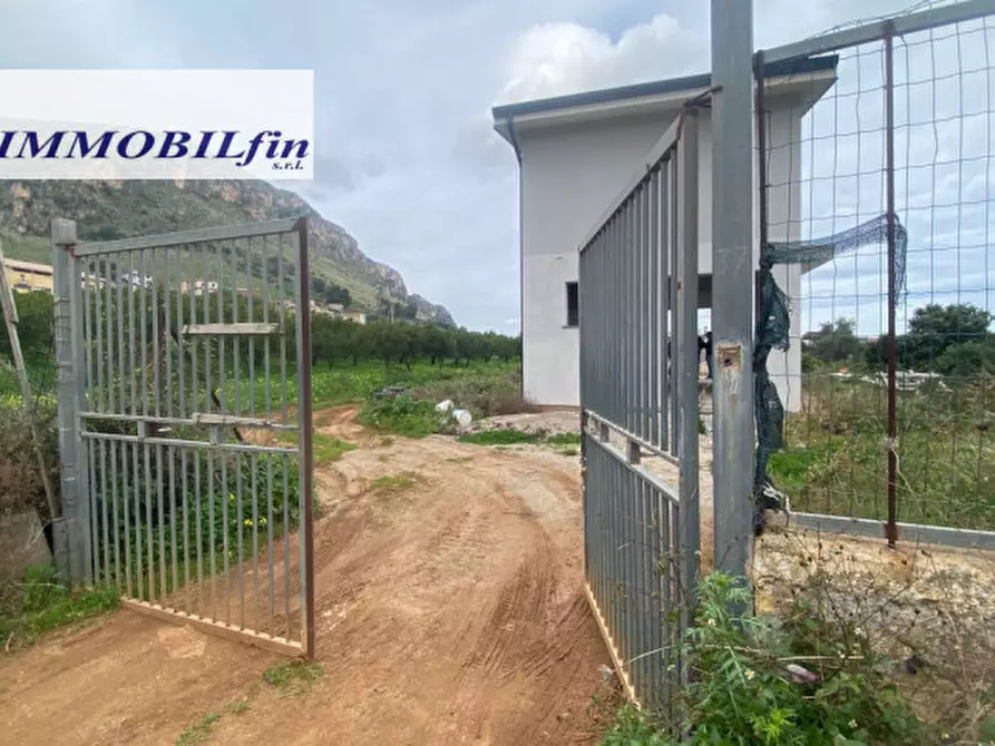 Immagine 6 di Villa in vendita  in VIA ALONGI a Misilmeri