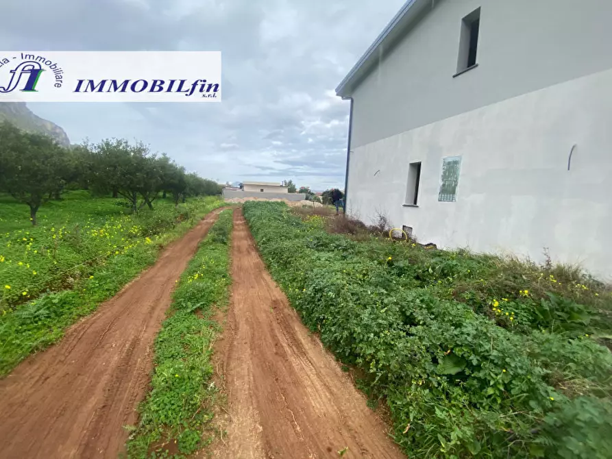 Immagine 7 di Villa in vendita  in VIA ALONGI a Misilmeri