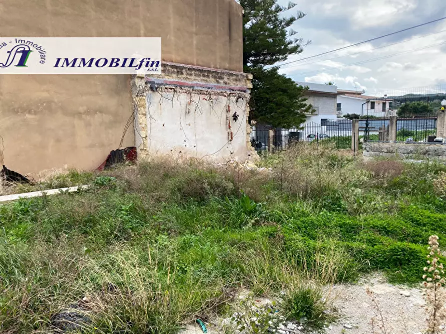 Immagine 10 di Villa in vendita  in VIA ALONGI a Misilmeri