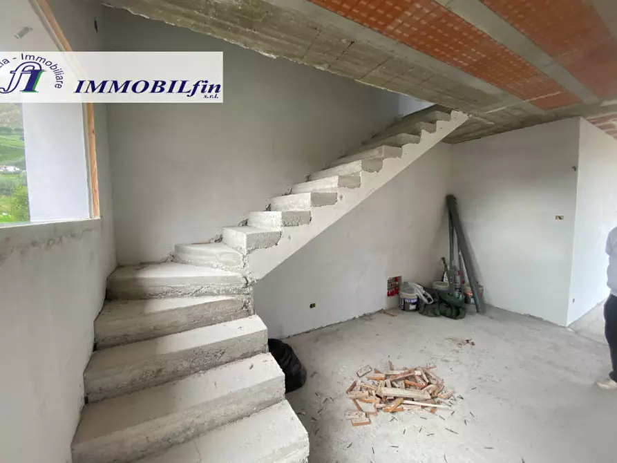 Immagine 16 di Villa in vendita  in VIA ALONGI a Misilmeri