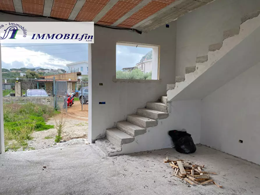 Immagine 17 di Villa in vendita  in VIA ALONGI a Misilmeri