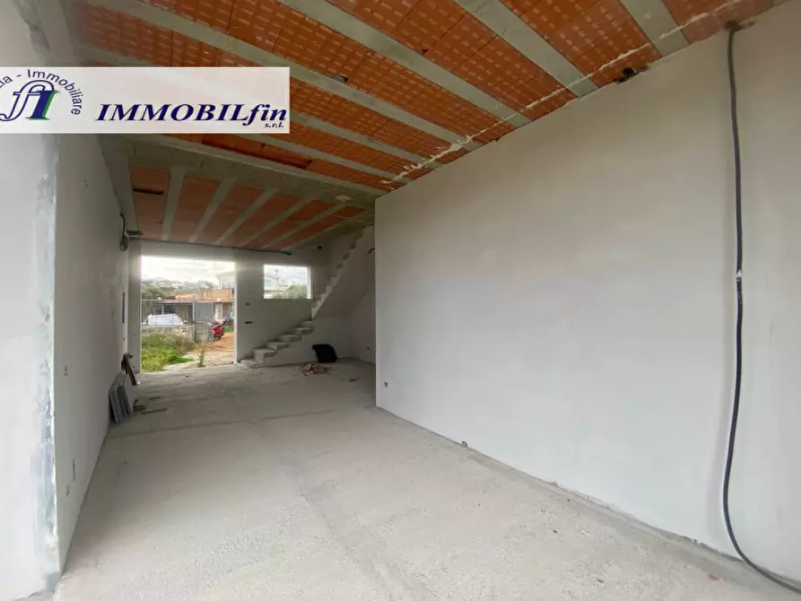 Immagine 19 di Villa in vendita  in VIA ALONGI a Misilmeri