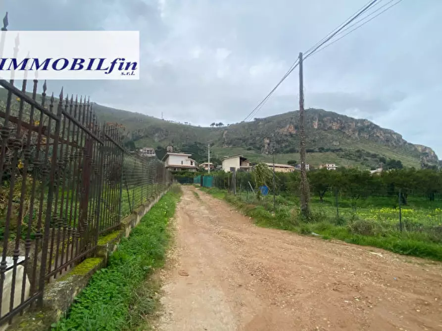 Immagine 31 di Villa in vendita  in VIA ALONGI a Misilmeri