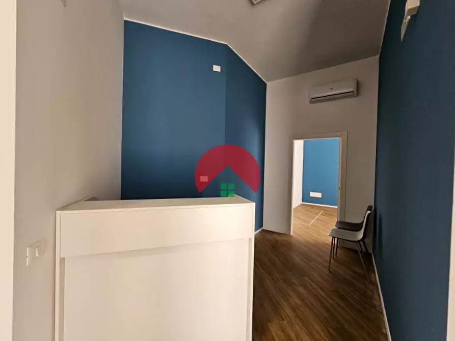 Immagine 3 di Ufficio in affitto  in via leonardo da vinci a Matera