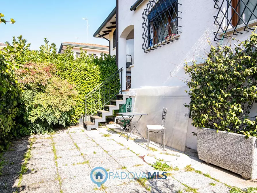 Immagine 22 di Casa bifamiliare in vendita  in Via Bari,5 a Padova