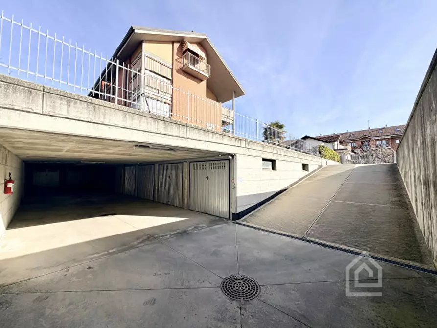 Immagine 12 di Garage in vendita  in Via Favorita 137 a Chivasso