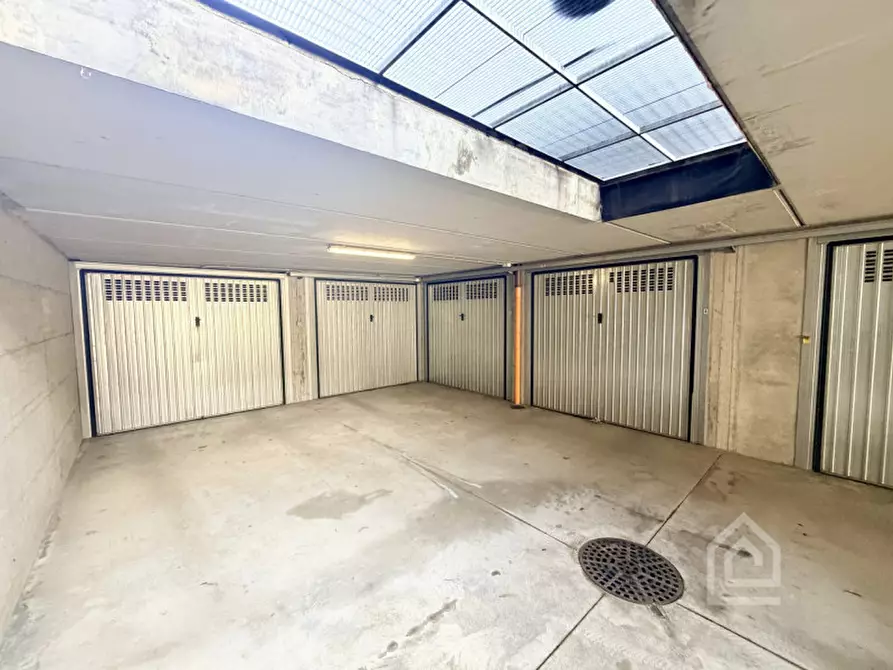 Immagine 16 di Garage in vendita  in Via Favorita 137 a Chivasso