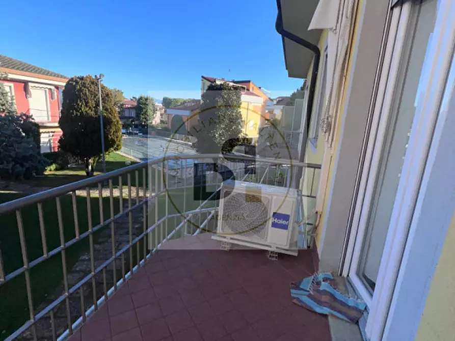 Immagine 1 di Appartamento in vendita  in VIA ALFONSO LAMARMORA a Sirmione