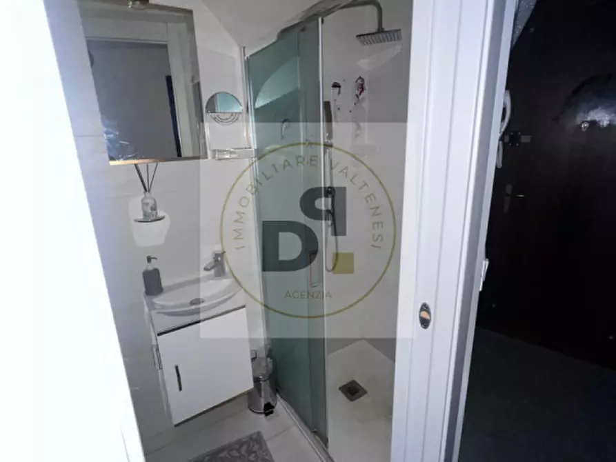 Immagine 14 di Appartamento in vendita  in VIA ALFONSO LAMARMORA a Sirmione