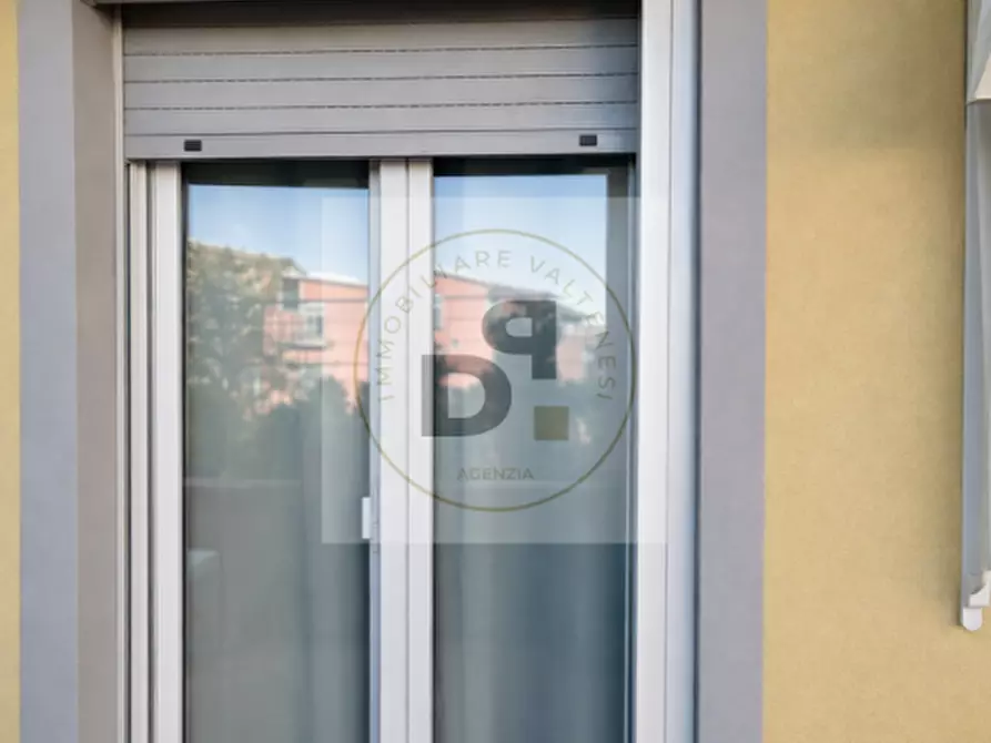 Immagine 6 di Appartamento in vendita  in VIA ALFONSO LAMARMORA a Sirmione