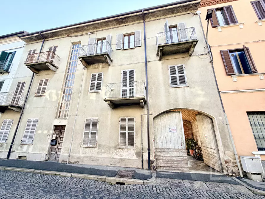 Immagine 2 di Garage in vendita  in Via Caduti per la Libertà 34 a Chivasso