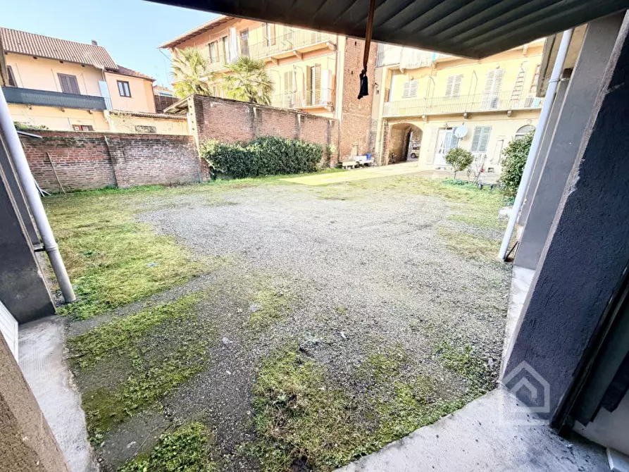 Immagine 12 di Garage in vendita  in Via Caduti per la Libertà 34 a Chivasso