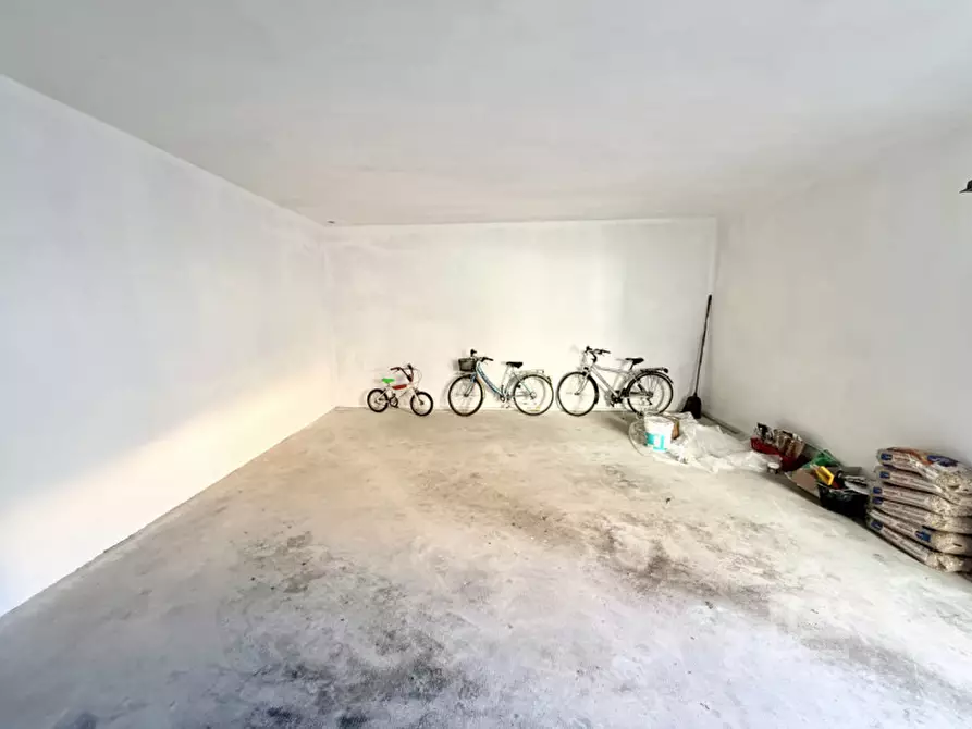 Immagine 14 di Garage in vendita  in Via Caduti per la Libertà 34 a Chivasso