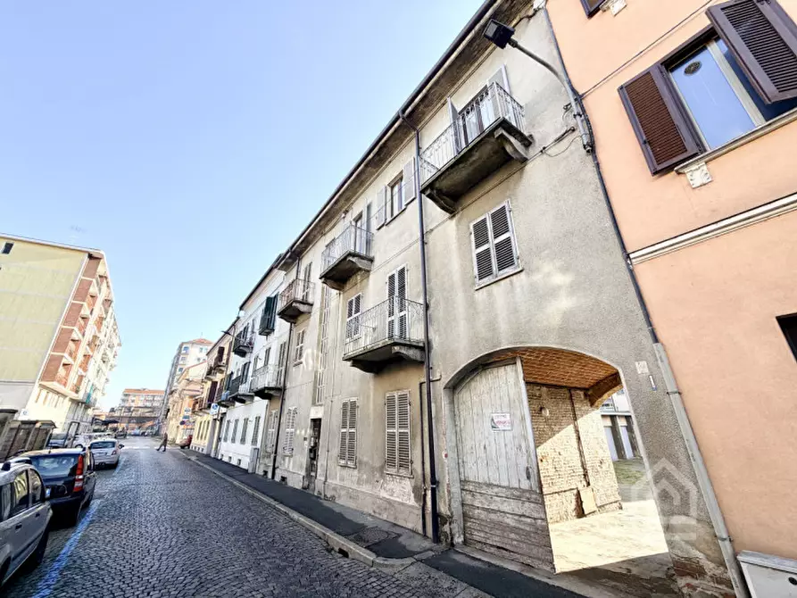 Immagine 15 di Garage in vendita  in Via Caduti per la Libertà 34 a Chivasso