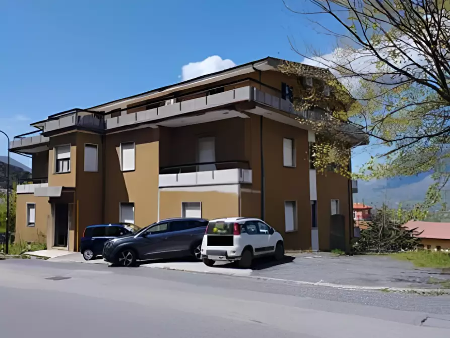 Immagine 4 di Garage in vendita  in Via Rocco Scotellaro a Lauria