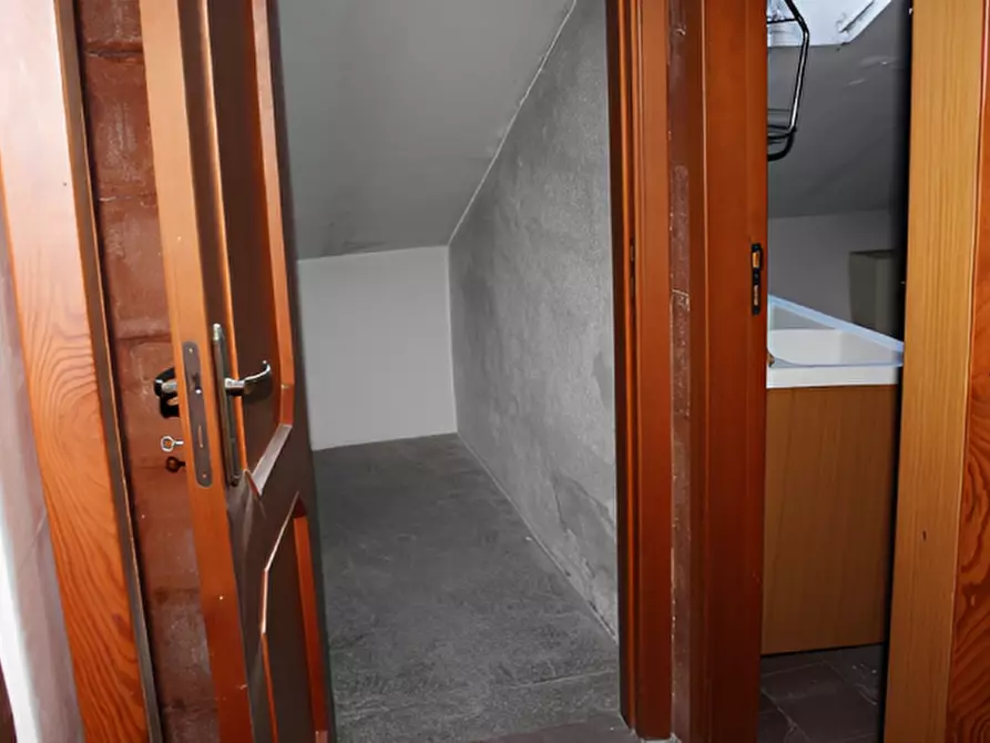 Immagine 2 di Appartamento in vendita  in Via Rocco Scotellaro a Lauria