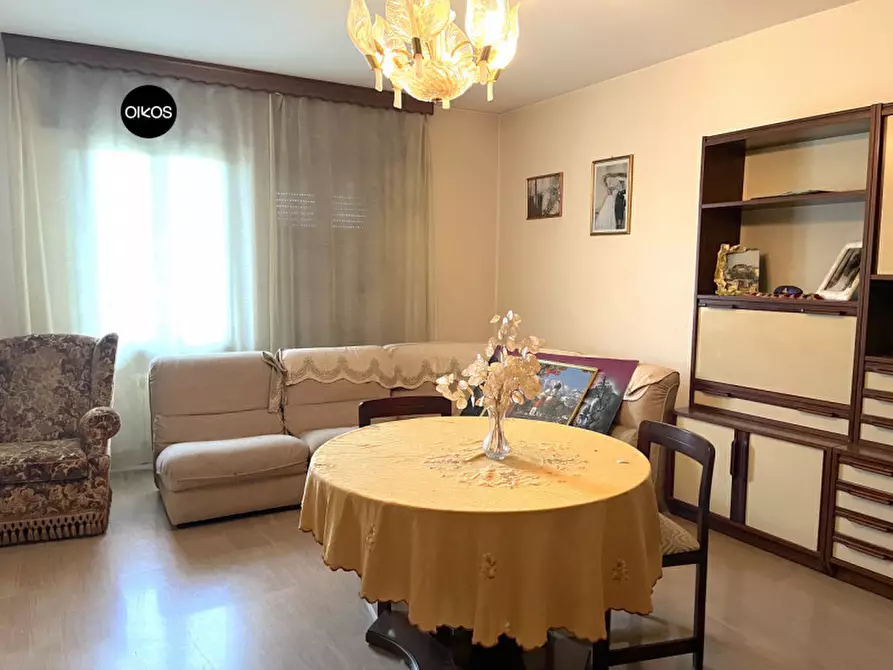 Immagine 1 di Casa indipendente in vendita  a Campolongo Maggiore