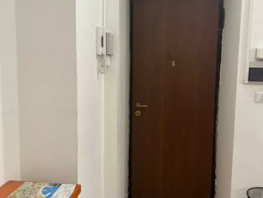 Immagine 15 di Appartamento in affitto  in via Foria 33 a Napoli