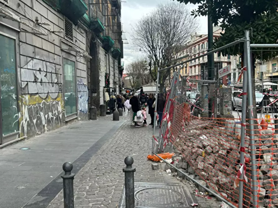 Immagine 33 di Appartamento in affitto  in via Foria 33 a Napoli
