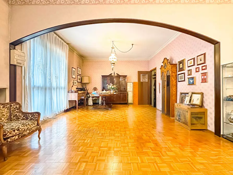 Immagine 1 di Appartamento in vendita  in Via Roma, 15 a Gattinara