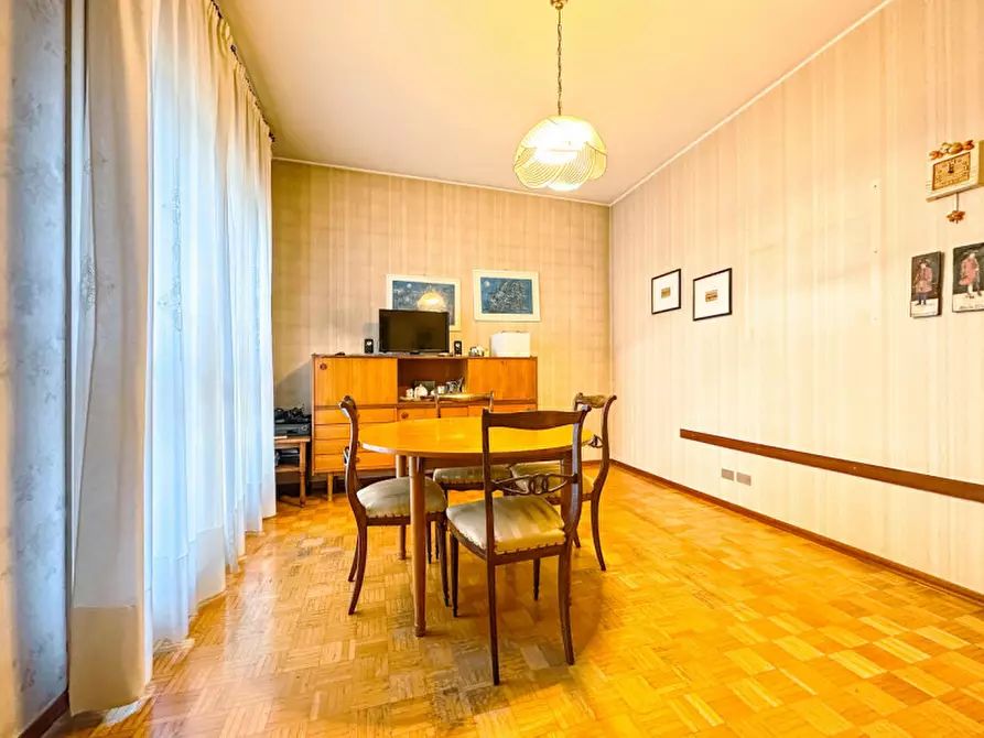 Immagine 4 di Appartamento in vendita  in Via Roma, 15 a Gattinara