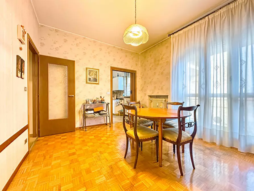 Immagine 5 di Appartamento in vendita  in Via Roma, 15 a Gattinara