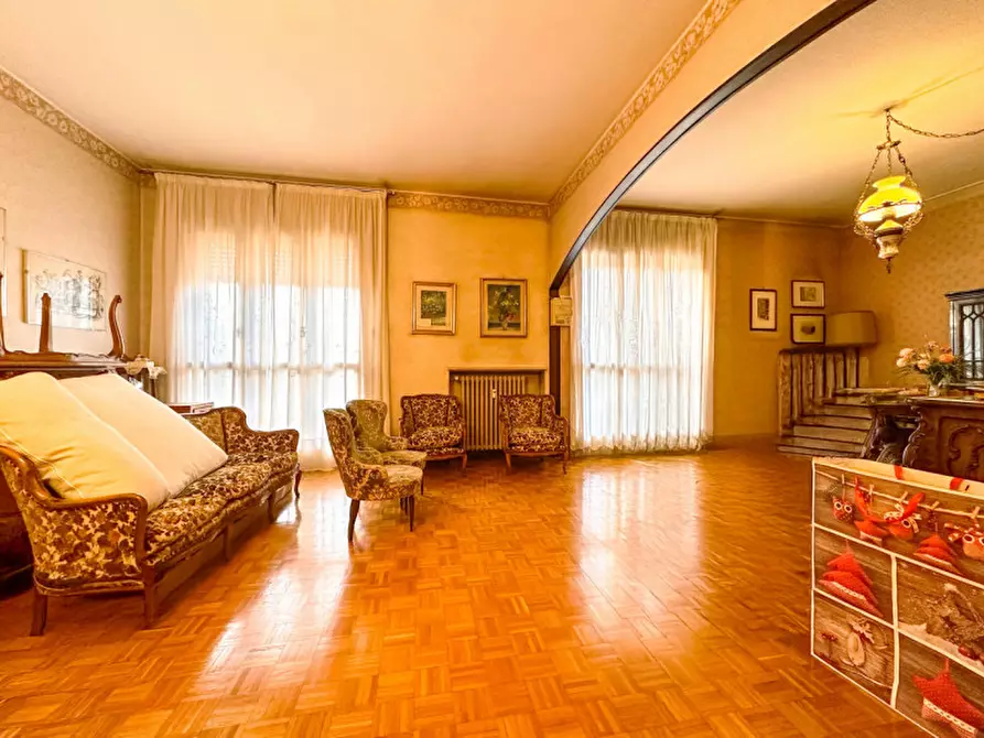 Immagine 8 di Appartamento in vendita  in Via Roma, 15 a Gattinara