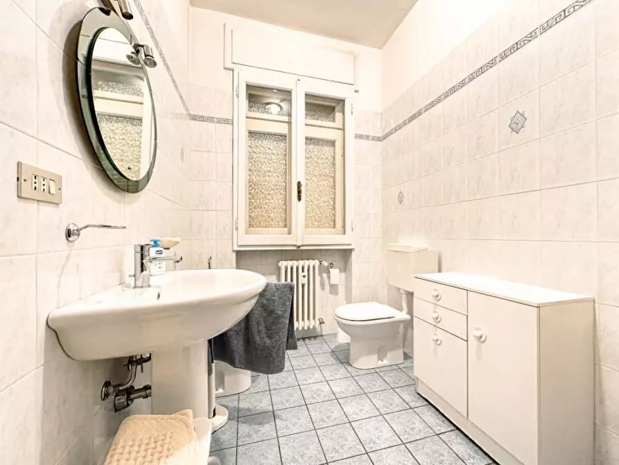 Immagine 15 di Appartamento in vendita  in Via Roma, 15 a Gattinara