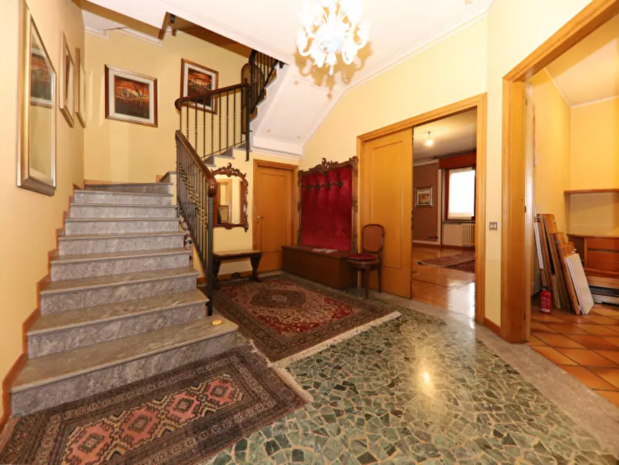 Immagine 3 di Casa bifamiliare in vendita  in Corso Isonzo a Seveso