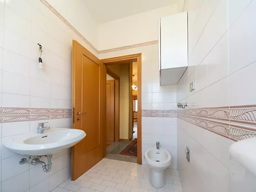Immagine 15 di Casa bifamiliare in vendita  in Corso Isonzo a Seveso