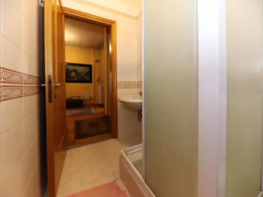 Immagine 28 di Casa bifamiliare in vendita  in Corso Isonzo a Seveso