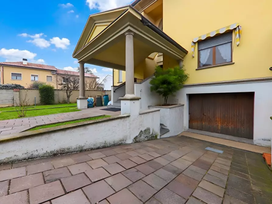 Immagine 43 di Casa bifamiliare in vendita  in Corso Isonzo a Seveso