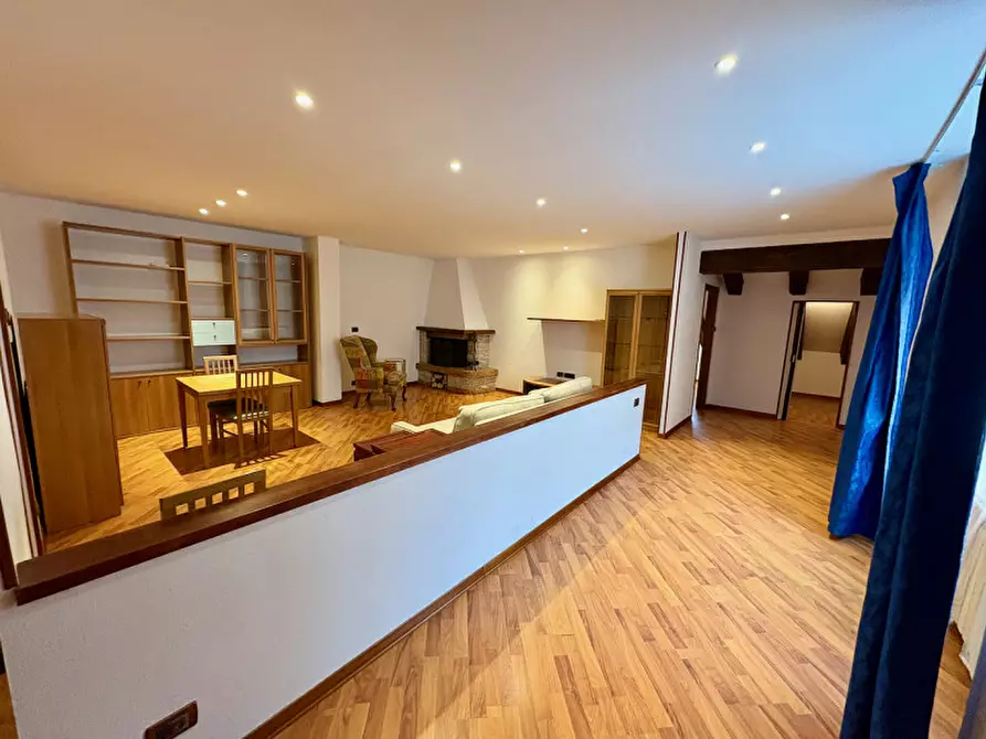 Immagine 2 di Appartamento in affitto  in Via Corti 1 a Trieste