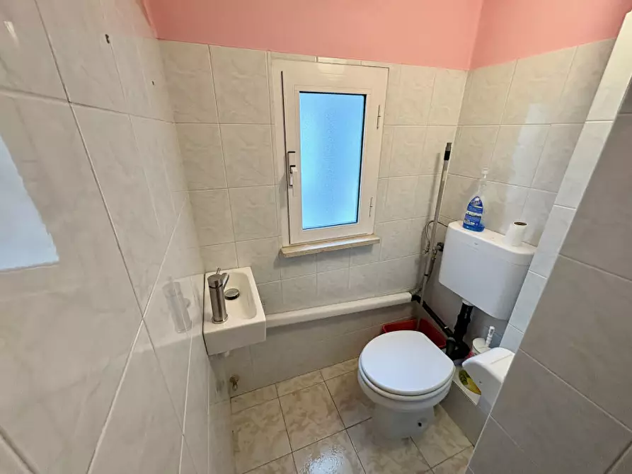 Immagine 33 di Appartamento in affitto  in Via Corti 1 a Trieste