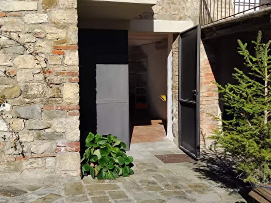 Immagine 8 di Casa indipendente in vendita  in Piazza Macinella, 2 a Castelnuovo Berardenga