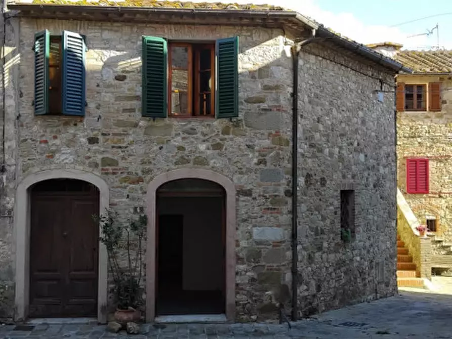 Immagine 12 di Casa indipendente in vendita  in Piazza Macinella, 2 a Castelnuovo Berardenga