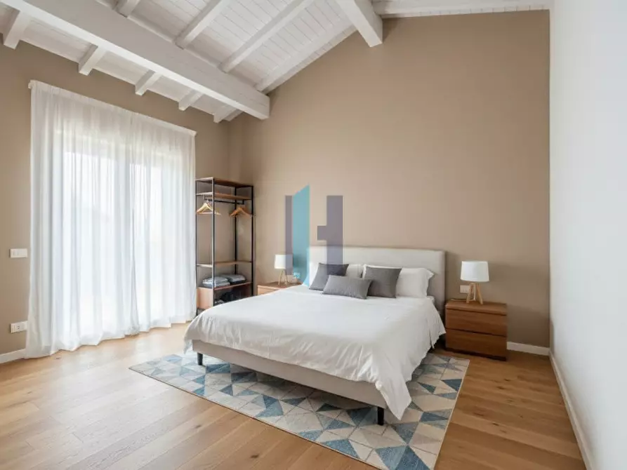 Immagine 5 di Casa trifamiliare in vendita  in VIA PIETRO BESCHI a Castiglione Delle Stiviere