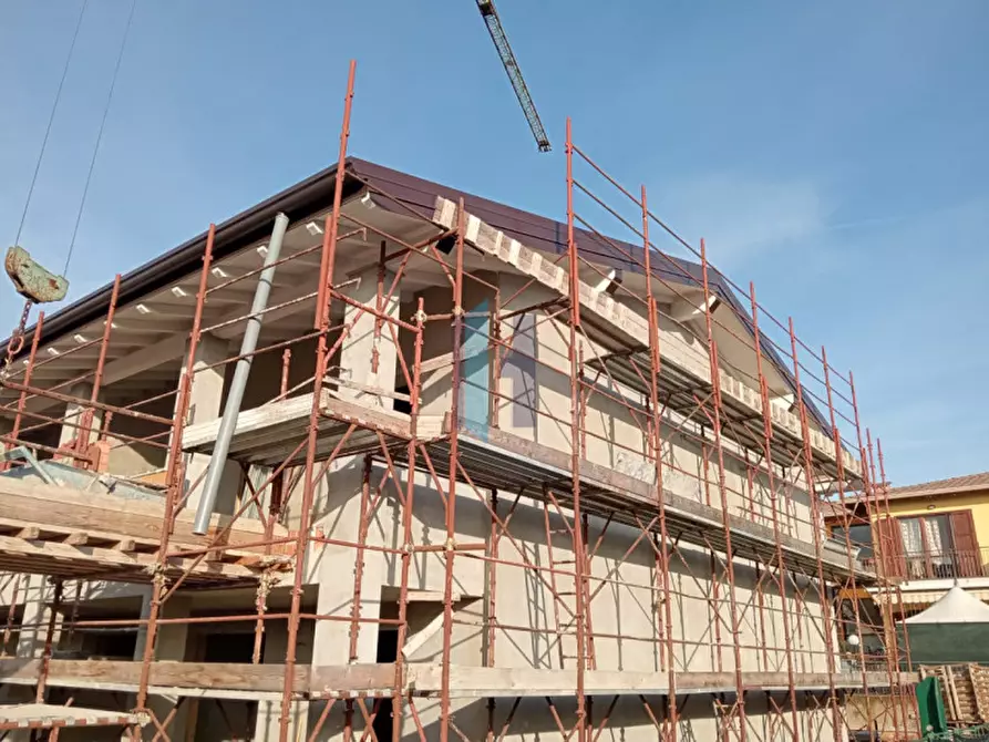 Immagine 6 di Casa trifamiliare in vendita  in VIA PIETRO BESCHI a Castiglione Delle Stiviere