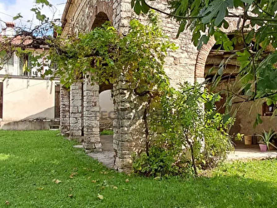 Immagine 5 di Rustico / casale in vendita  in via cazzola a San Vito Di Leguzzano