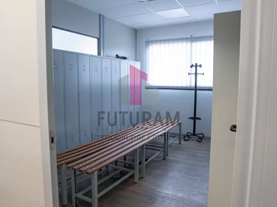 Immagine 15 di Capannone industriale in vendita  in VIA CHEMELLO,22 a Montecchio Maggiore