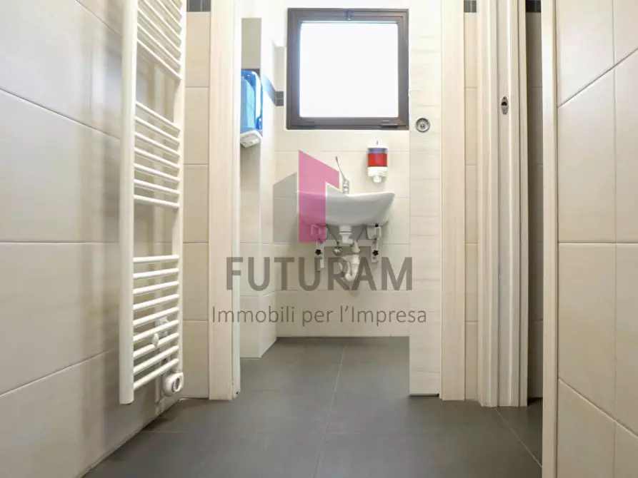 Immagine 17 di Capannone industriale in vendita  in VIA CHEMELLO,22 a Montecchio Maggiore