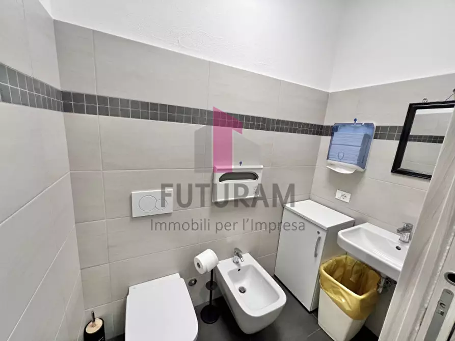 Immagine 18 di Capannone industriale in vendita  in VIA CHEMELLO,22 a Montecchio Maggiore