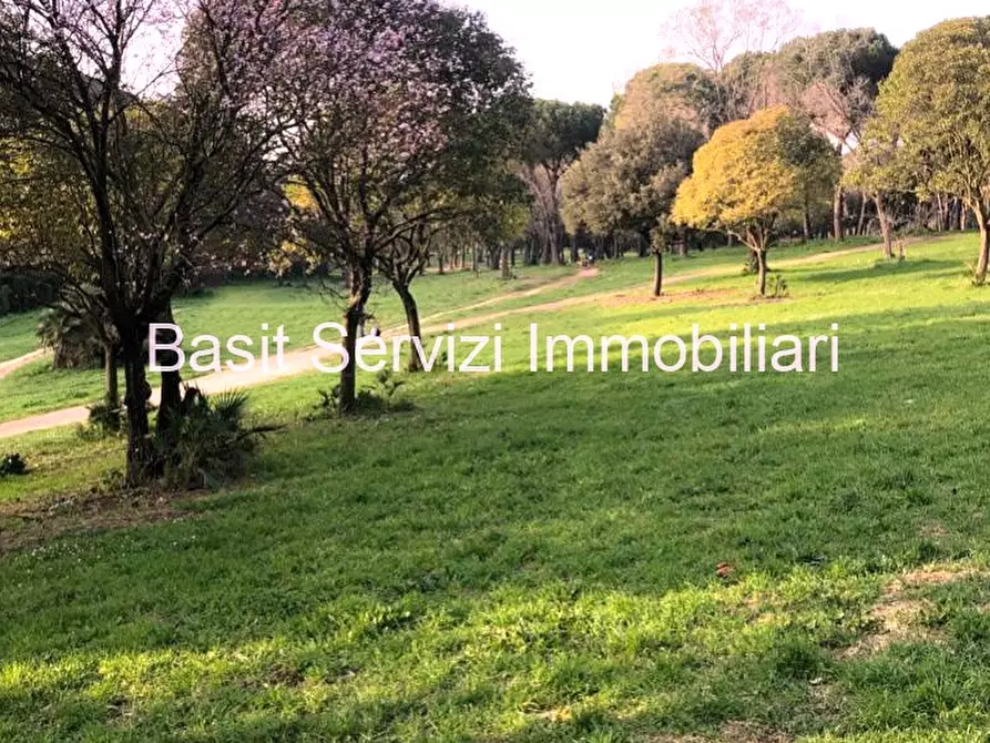 Immagine 1 di Appartamento in vendita  in Via dei Della Bitta a Roma