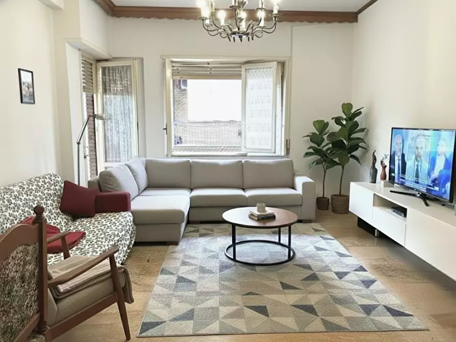 Immagine 1 di Appartamento in vendita  in Via dei Della Bitta a Roma