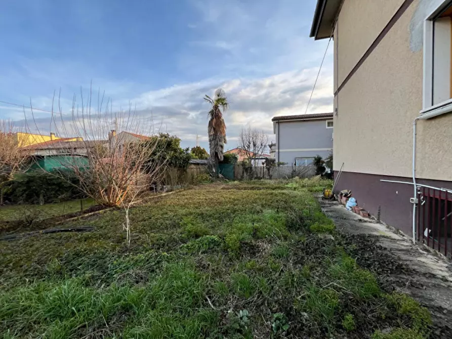 Immagine 43 di Casa bifamiliare in vendita  in Via Roma a Longare