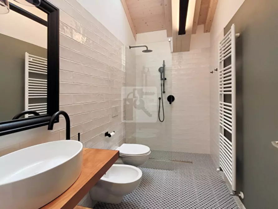 Immagine 22 di Appartamento in vendita  in Via Piave a Ledro