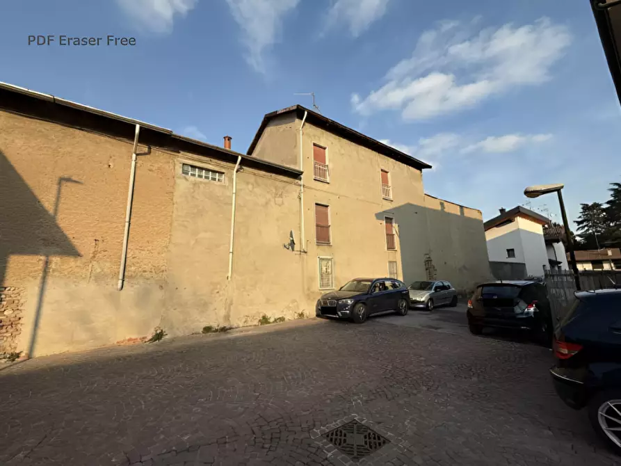 Immagine 9 di Appartamento in vendita  in Via Novara 4 a Lonate Pozzolo