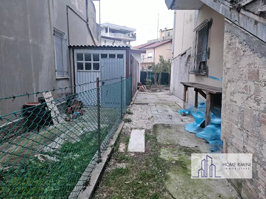 Immagine 5 di Appartamento in vendita  in via campania 2 a Rimini
